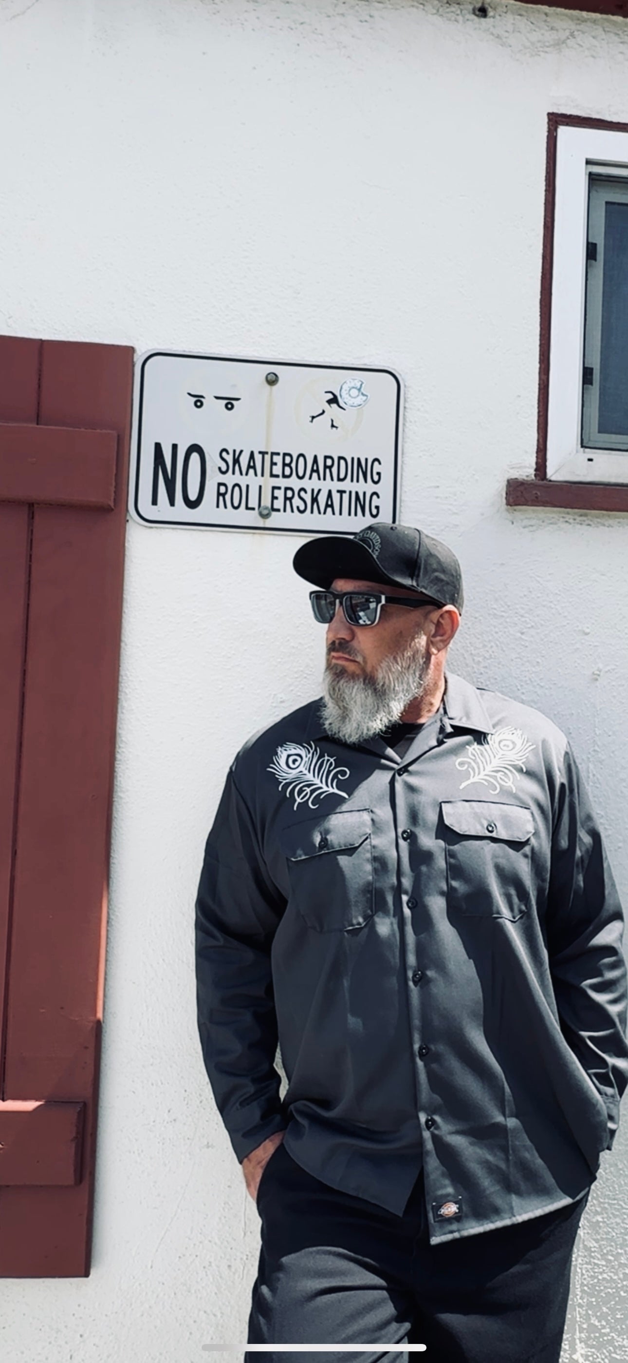 Hard-Wear “The Strut”